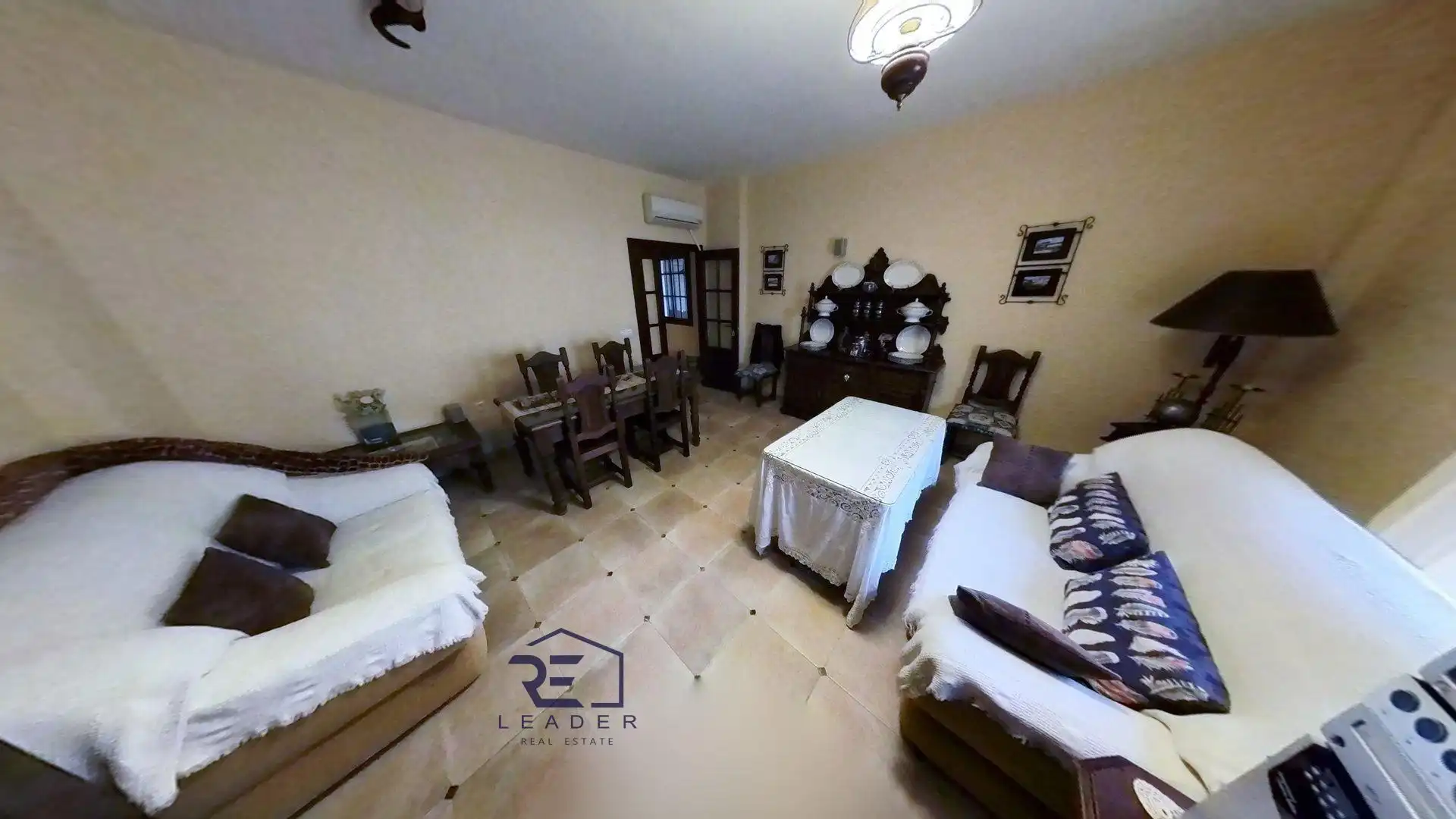 Casa adosada en venta en Guillena con Aire acondicionado, Terraza y Trastero
