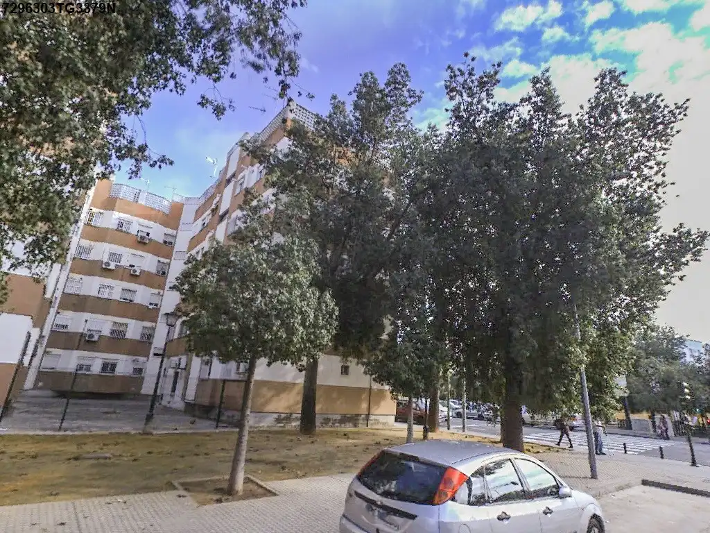 Vista exterior de Piso en venta en Sevilla