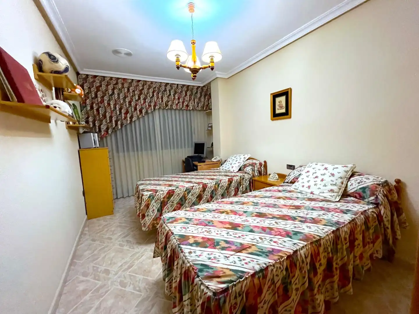 Habitación de Casa o chalet en venta en Centro
