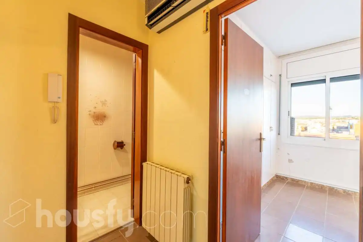 Duplexes for sale in RB SALVADOR SAMA, Centre Vila
