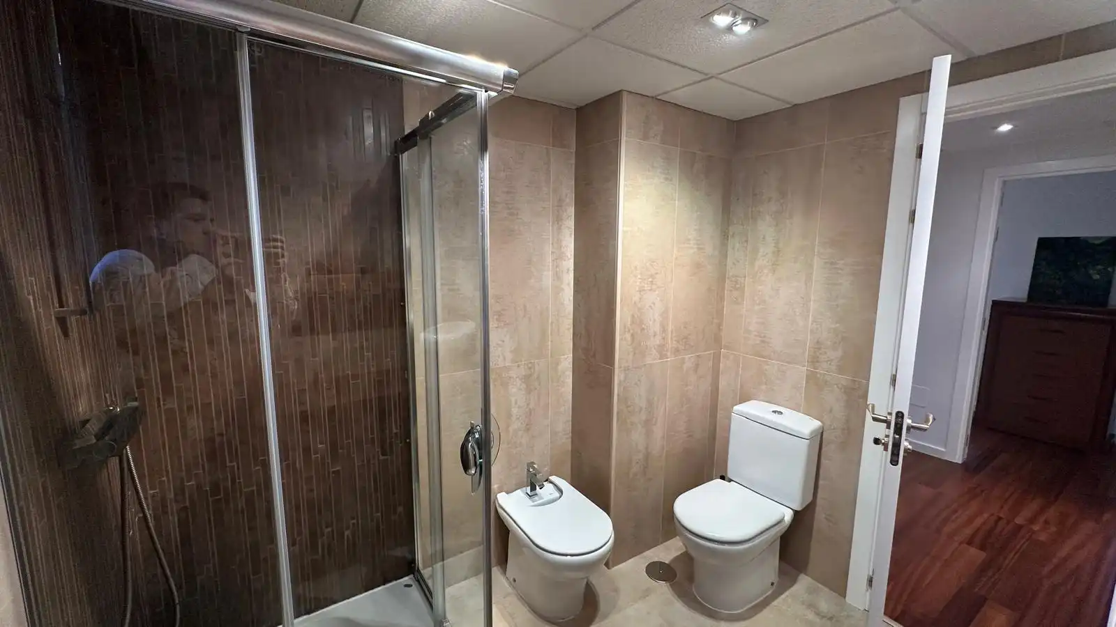 Bathroom of Houses for sale in Villaviciosa de Odón  with Air Conditioner, Heating and Private garden