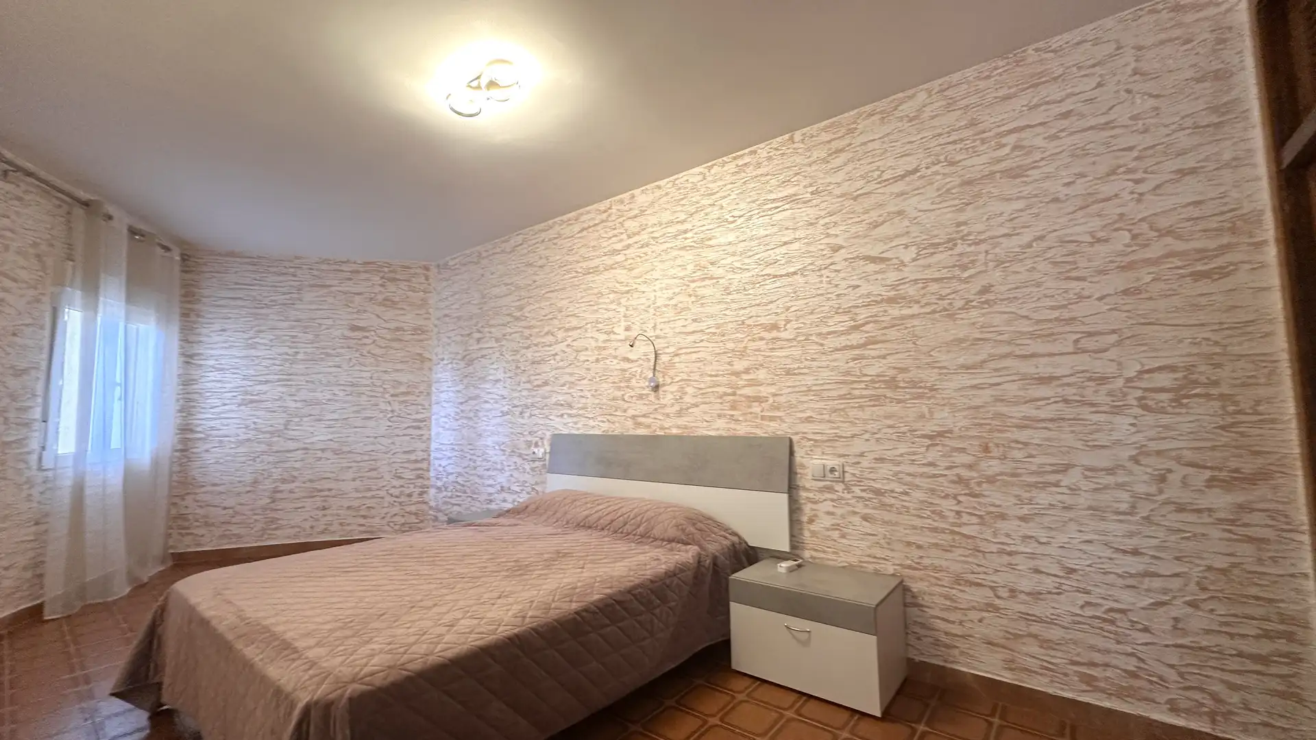Habitación de Casa o chalet en venta en  Tarragona Capital con Aire acondicionado, Terraza y Piscina