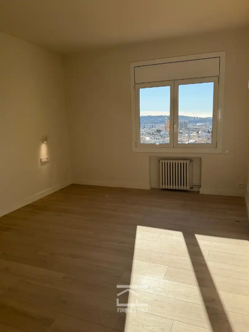 Habitación de Ático de alquiler en Barcelona con Aire acondicionado, Calefacción y Parquet