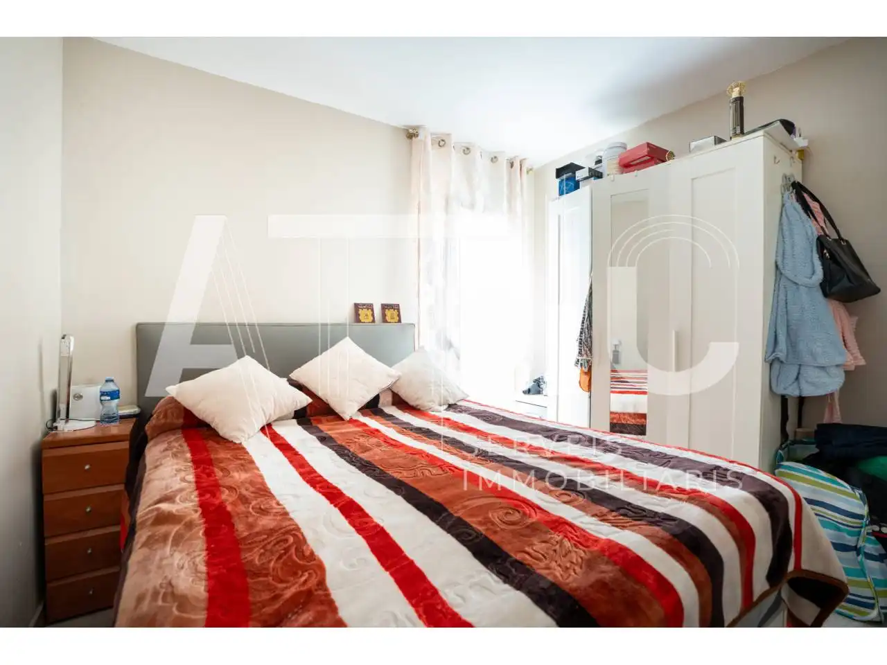 Habitación de Piso en venta en Sabadell con Aire acondicionado, Calefacción y Trastero