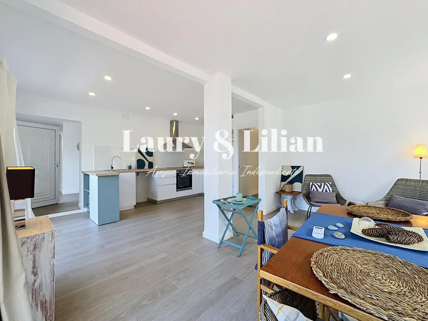 Sala d'estar de Apartament en venda en Llançà amb Aire condicionat, Calefacció i Terrassa