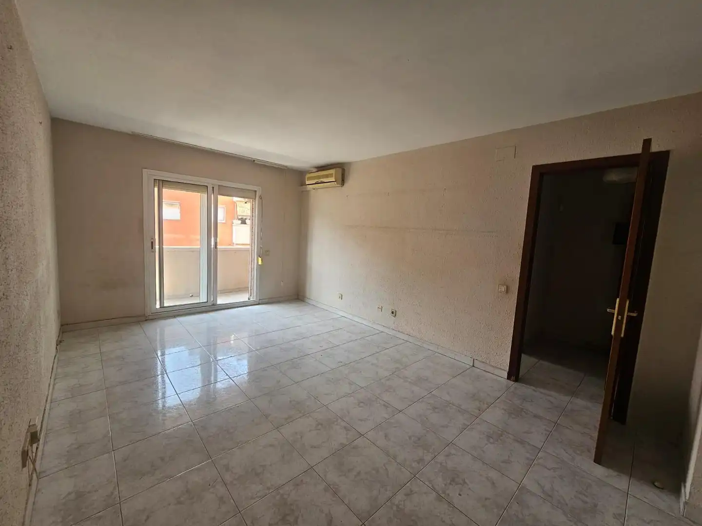 Sala d'estar de Pis en venda en Parets del Vallès