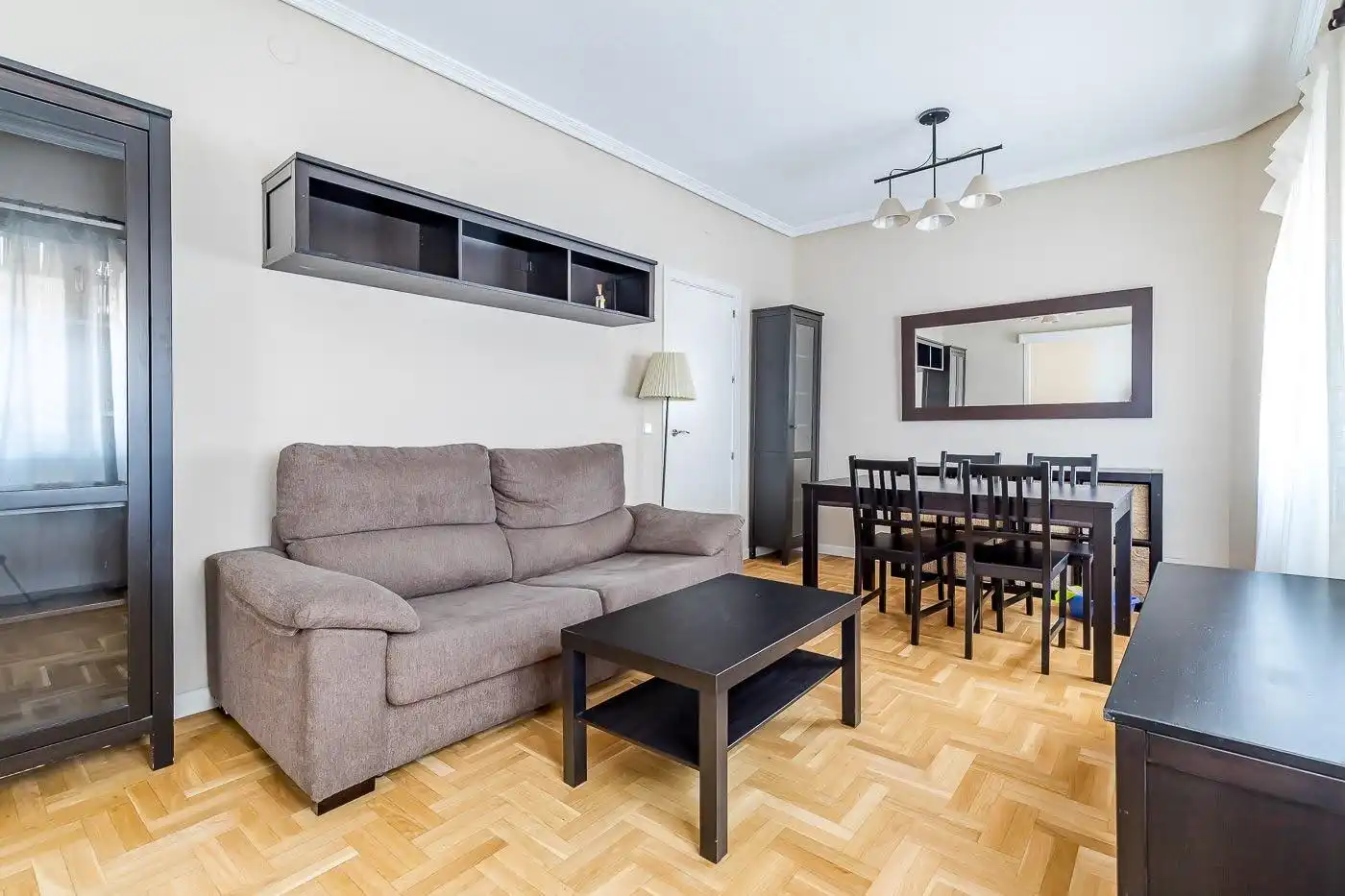 Sala d'estar de Pis en venda en Madrid amb Aire condicionat i Calefacció