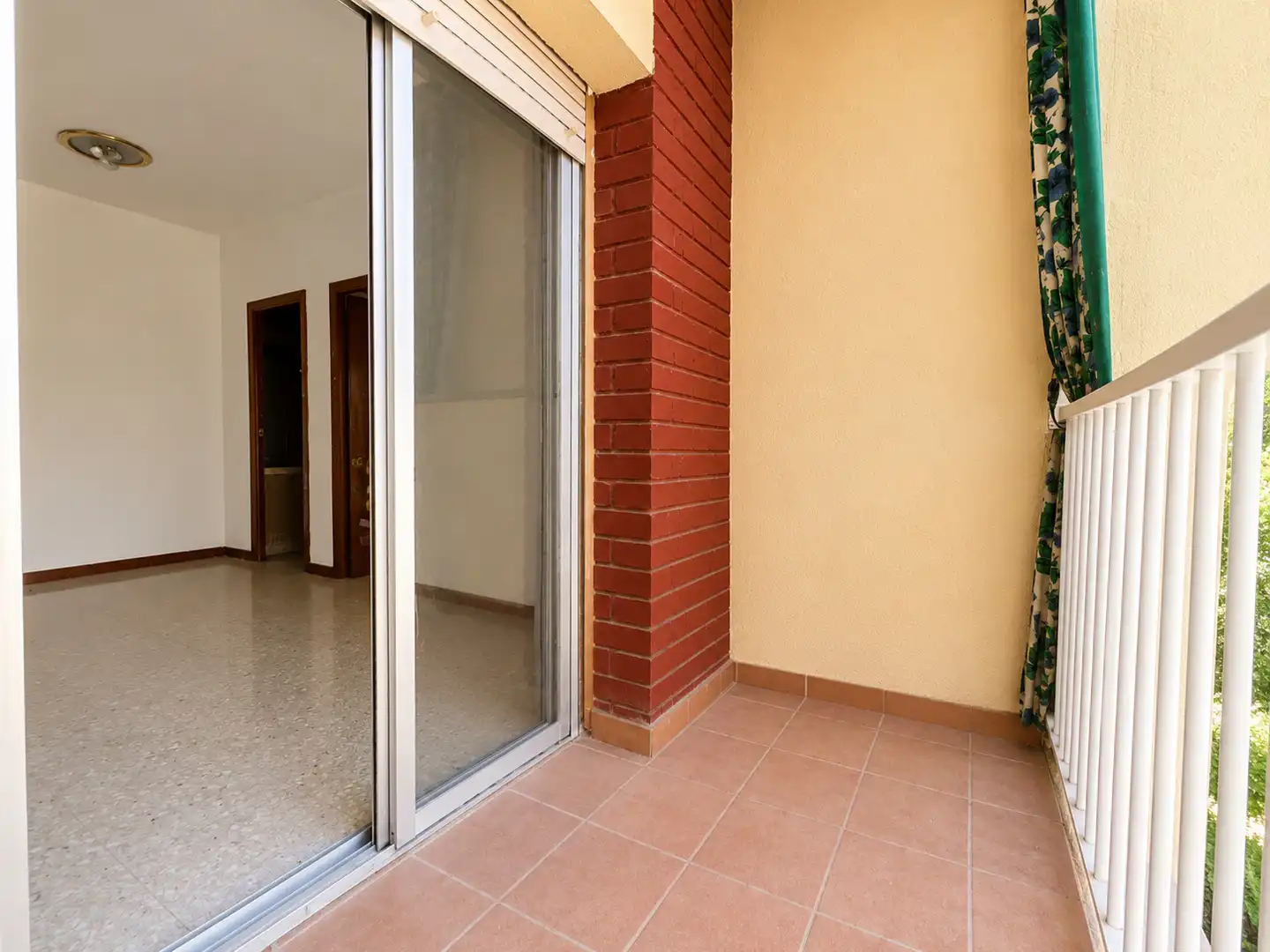Piso en venta en Esplugues de Llobregat con Trastero y Balcón