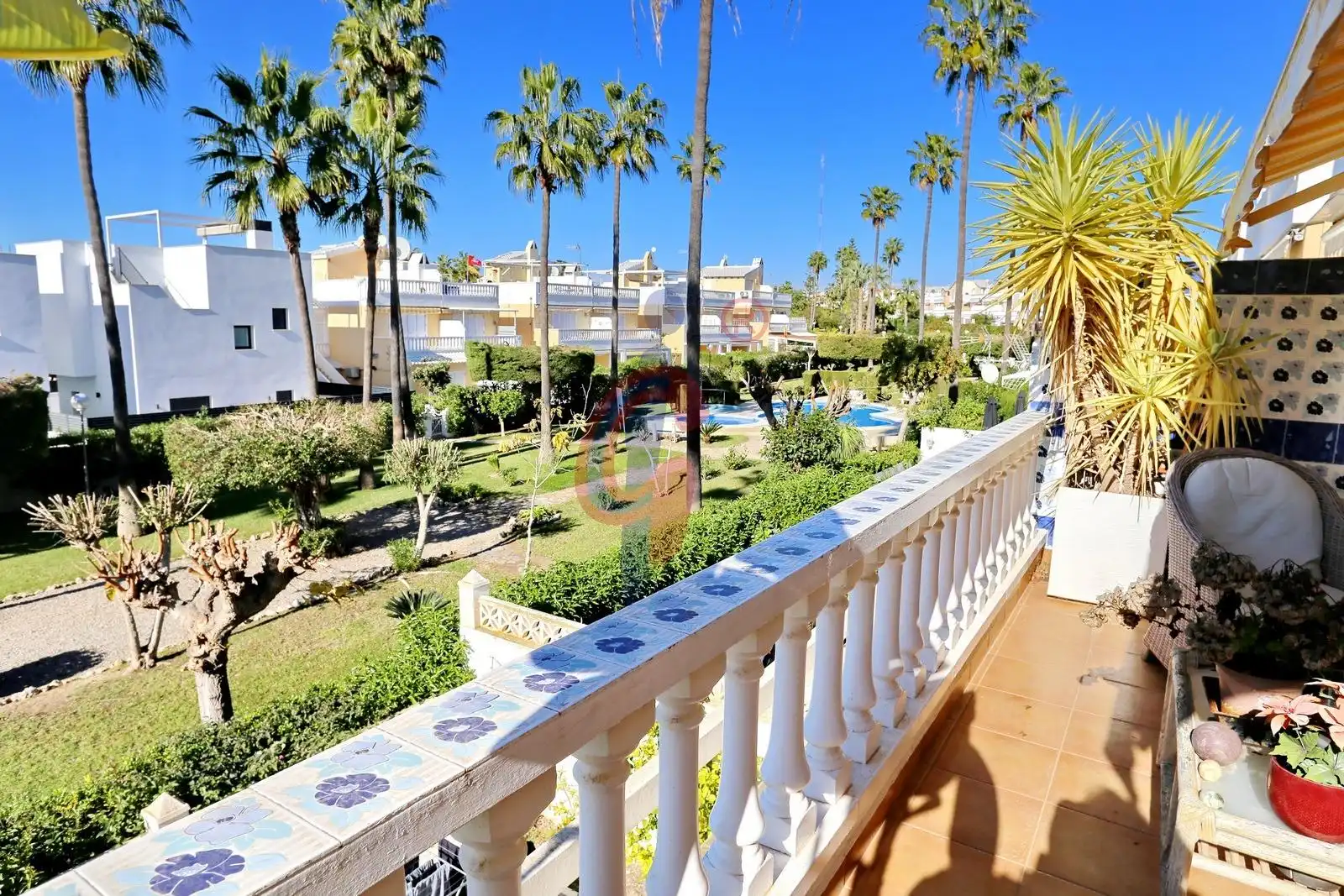Garten von Dachboden zum Verkauf in Guardamar del Segura mit Klimaanlage, Terrasse und Möbliert