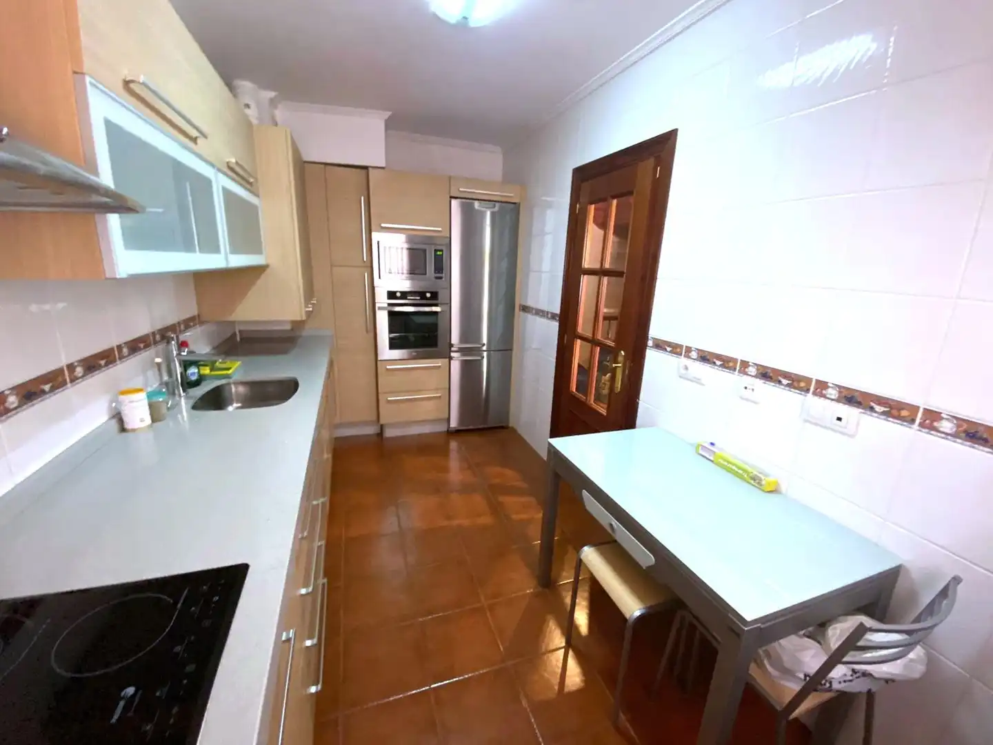 Cuina de Casa adosada en venda en Castro-Urdiales amb Calefacció, Parquet i Terrassa