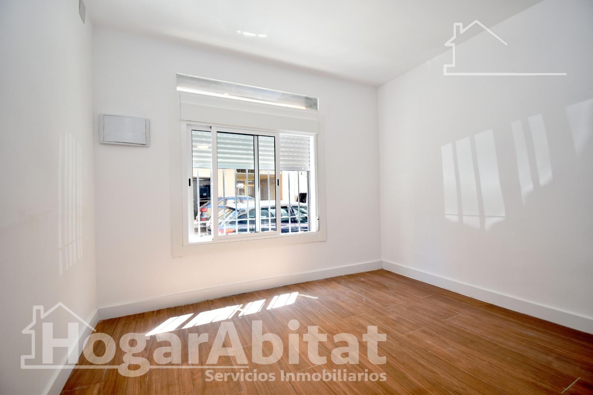 Bedroom of Flat for sale in Castellón de la Plana / Castelló de la Plana  with Air Conditioner, Heating and Terrace