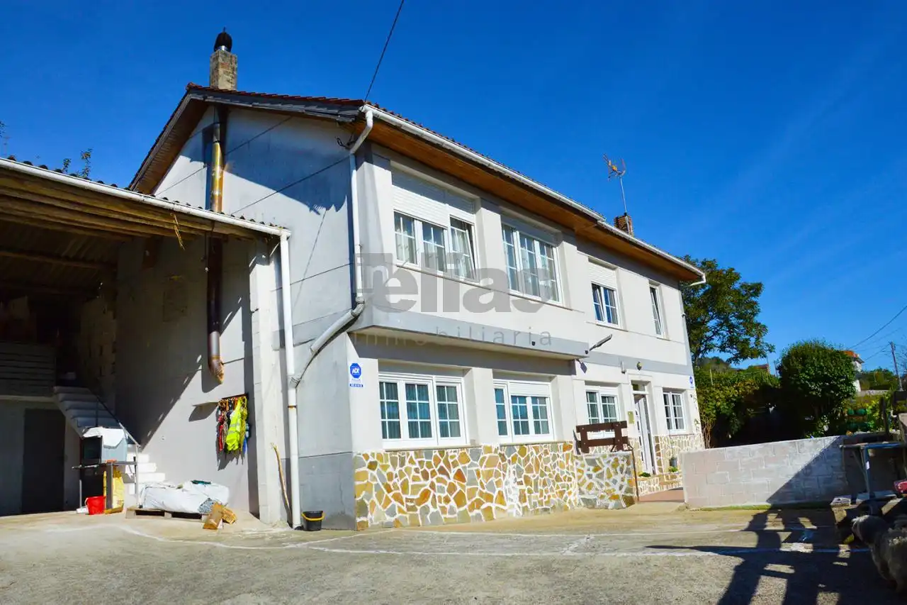 Exterior view of Houses for sale in Cabana de Bergantiños  with Heating and Private garden
