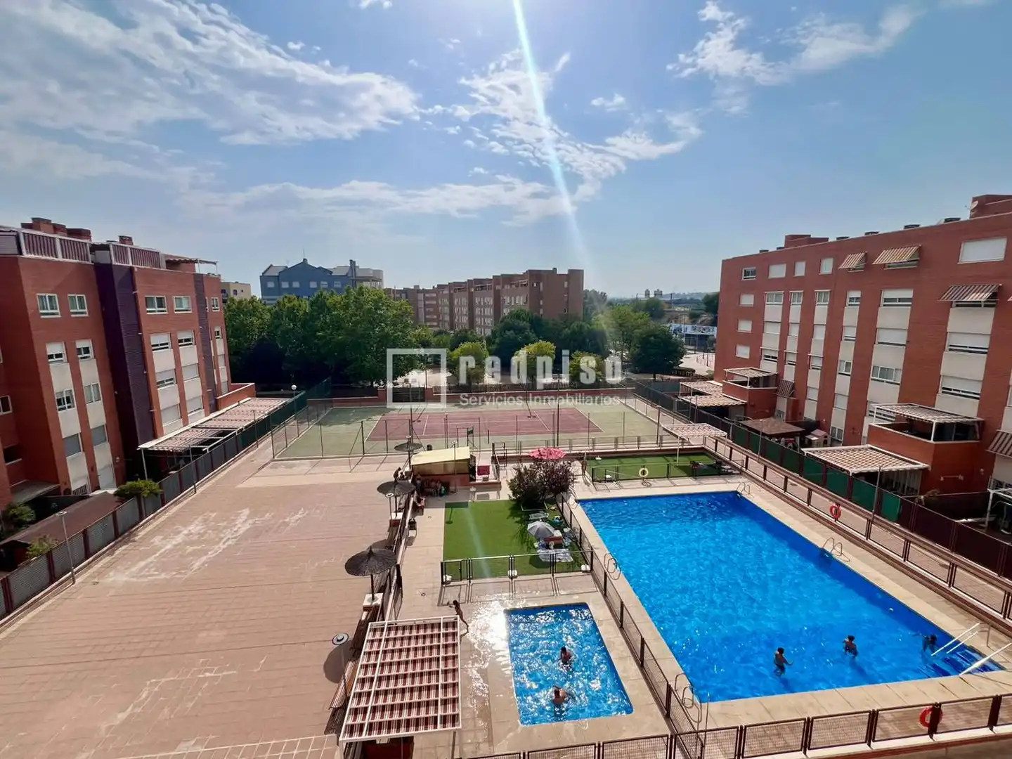 Swimming pool of Flat for sale in Torrejón de Ardoz  with Heating, Terrace and Storage room