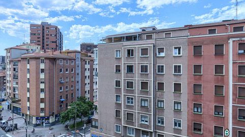 Foto 3 de Piso en venta en Maurice Ravel Etorbidea, Barrio de Uribarri, Bilbao