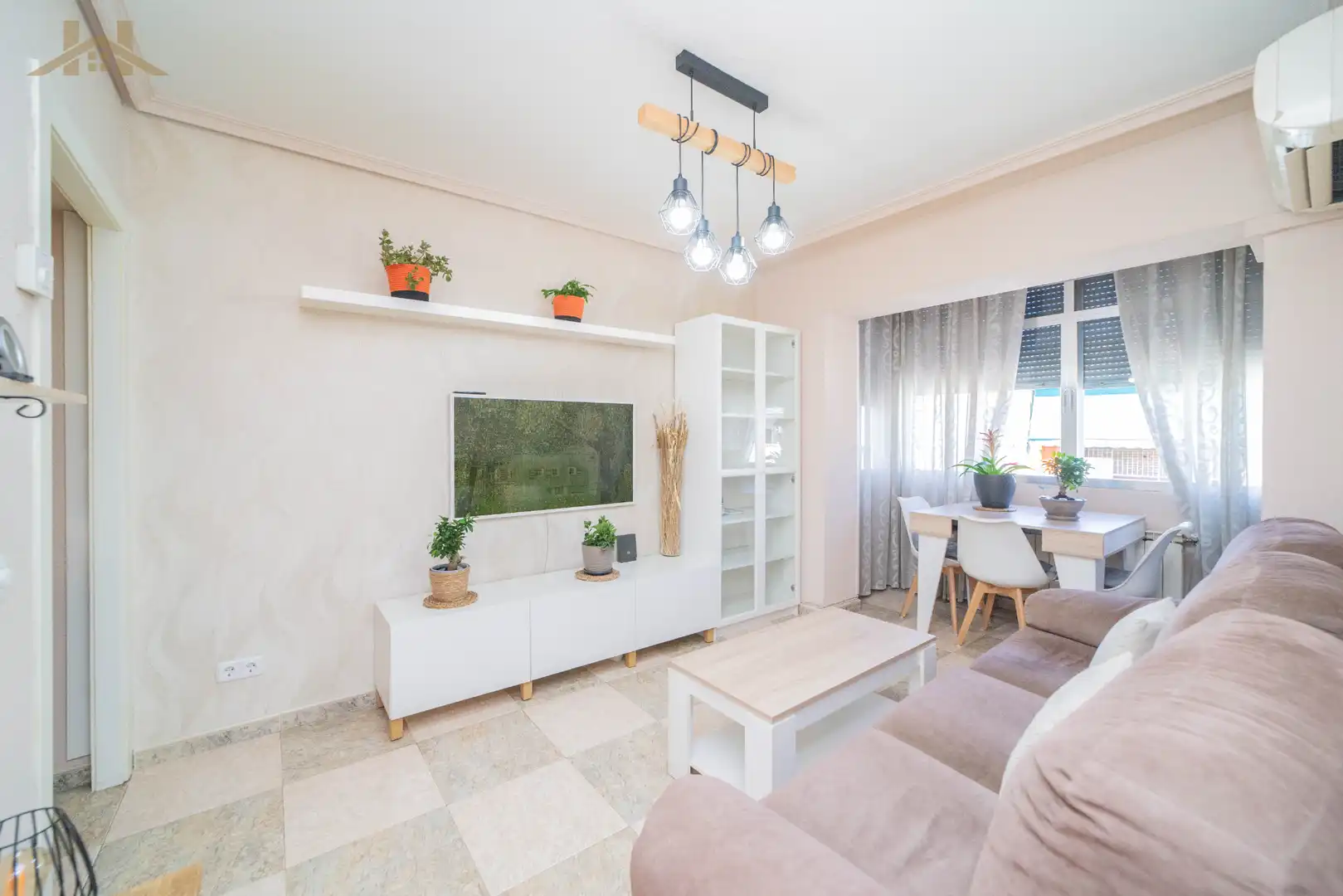 Sala de estar de Piso en venta en Leganés con Aire acondicionado, Calefacción y Amueblado