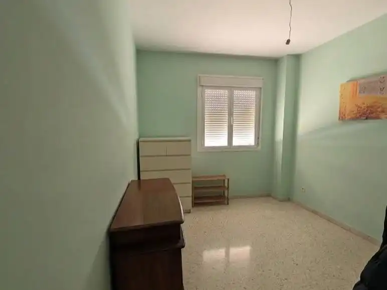 Habitación de Piso en venta en Sevilla con Aire acondicionado, Amueblado y Balcón