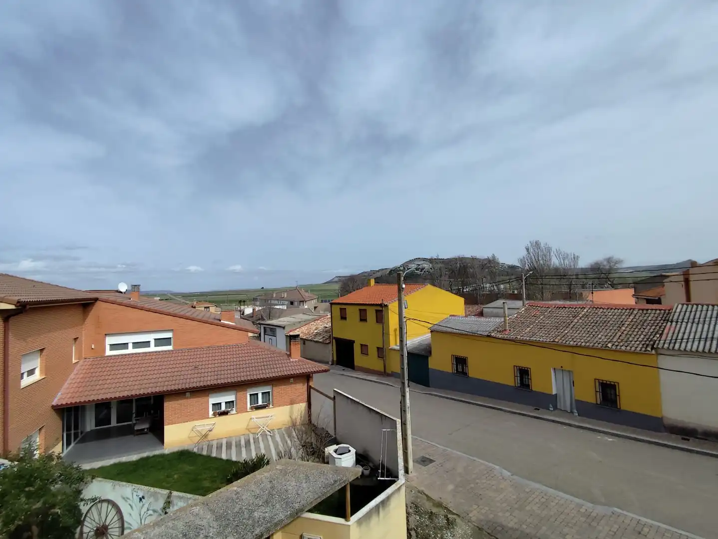 Vista exterior de Pis en venda en Valoria la Buena