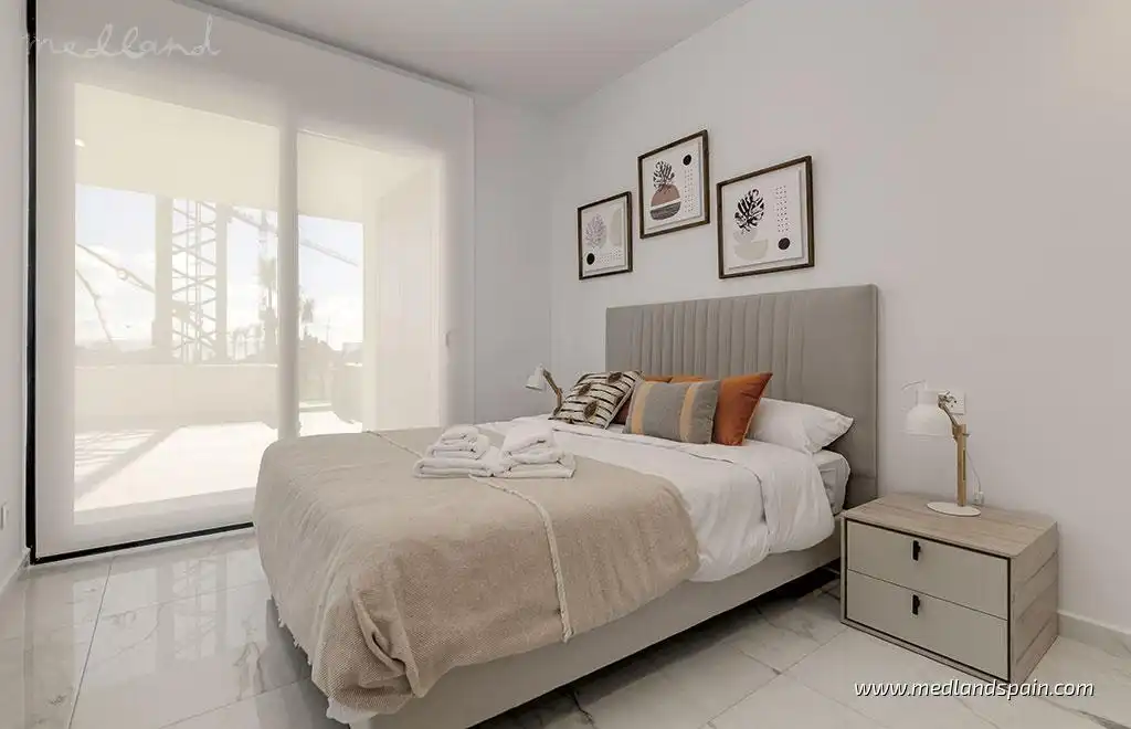 Apartamento con piscina en venta en Zona Carrefour - Urbanizaciones, imagen 9