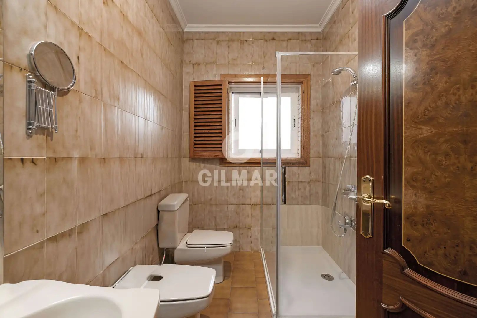 Bany de Casa o xalet en venda en Sevilla amb Calefacció i Jardí privat