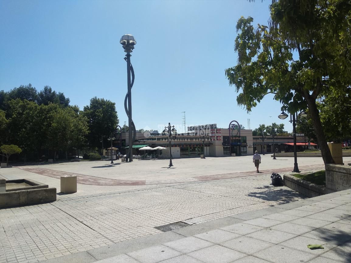 Vista exterior de Garatge en venda en Leganés
