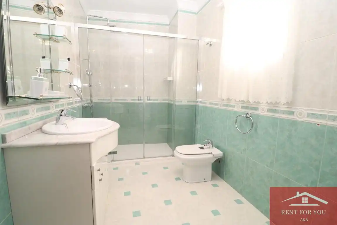 Bathroom of Flat for rent in Alhaurín El Grande  with Air Conditioner, Furnished and Balcony