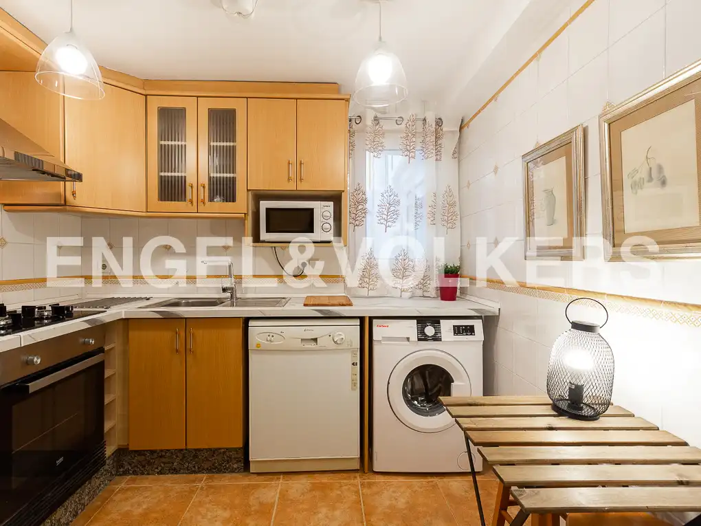 Kitchen of Flat for rent in Valencia  with Air Conditioner, Heating and Terrace