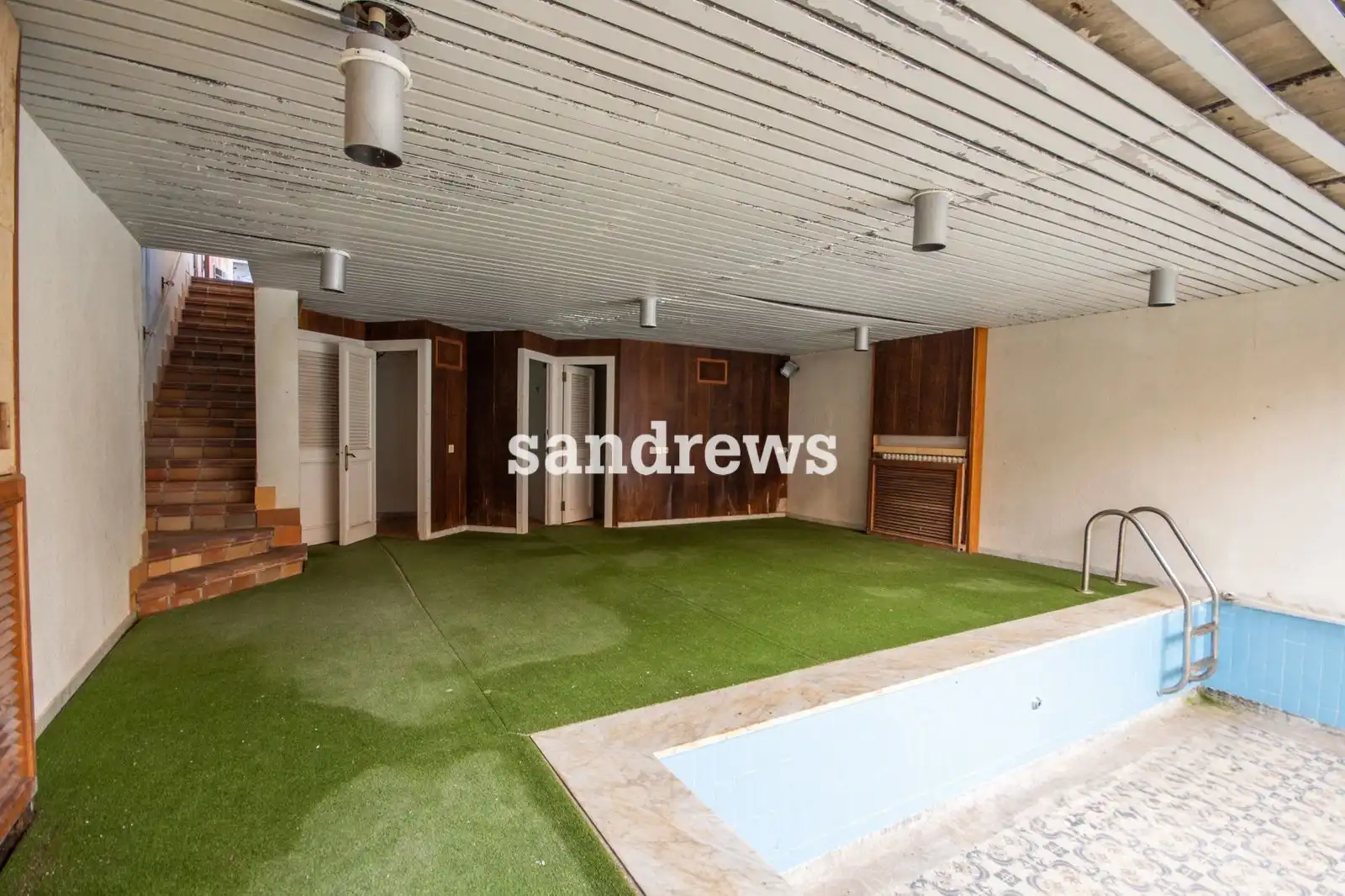 Einfamilien-Reihenhaus zum Verkauf in Ordis mit Heizung, Privatgarten und Terrasse
