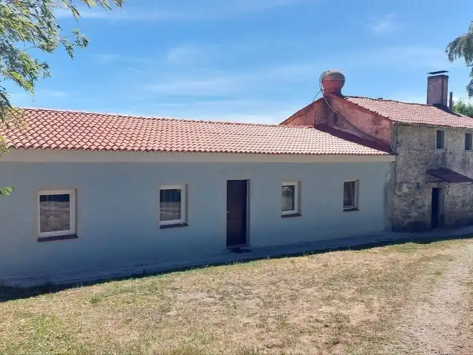 Vista exterior de Finca rústica en venda en Vilasantar amb Aire condicionat