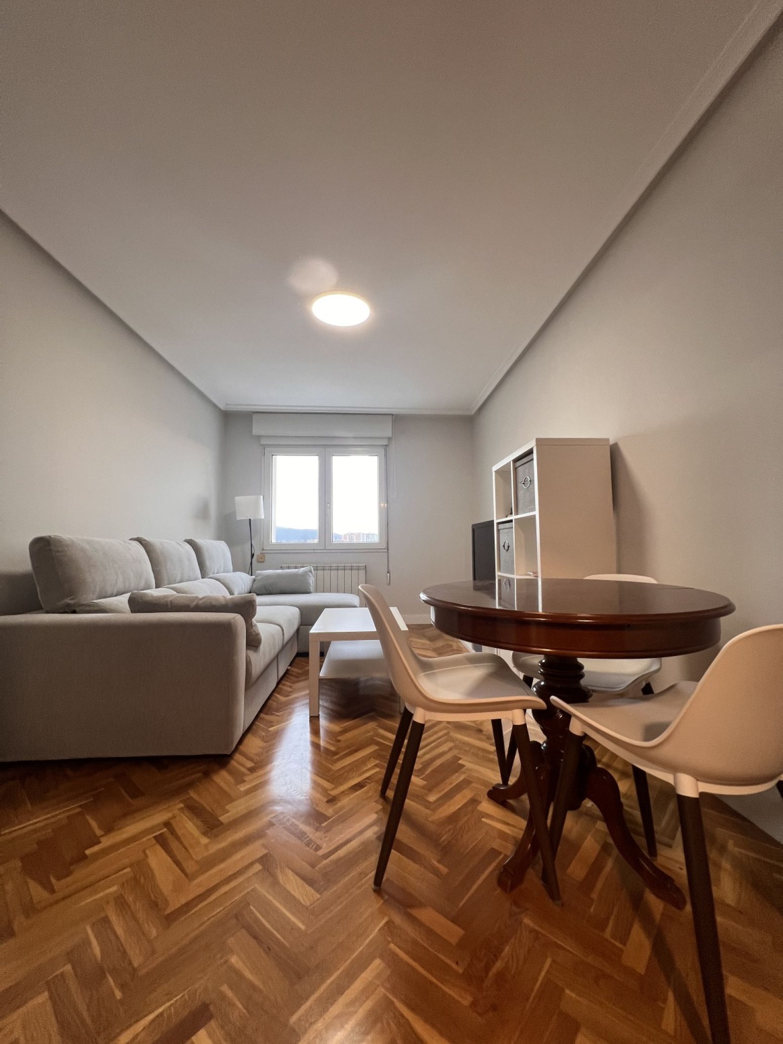 Living room of Flat to rent in Gijón   with Heating and Parquet flooring