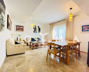 Living room of Single-family semi-detached to rent in Castilleja de la Cuesta  with Air Conditioner, Heating and Private garden