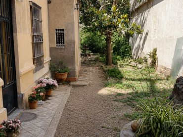 Reihenhaus zum Verkauf in Carrer del Baró d'Esponellà