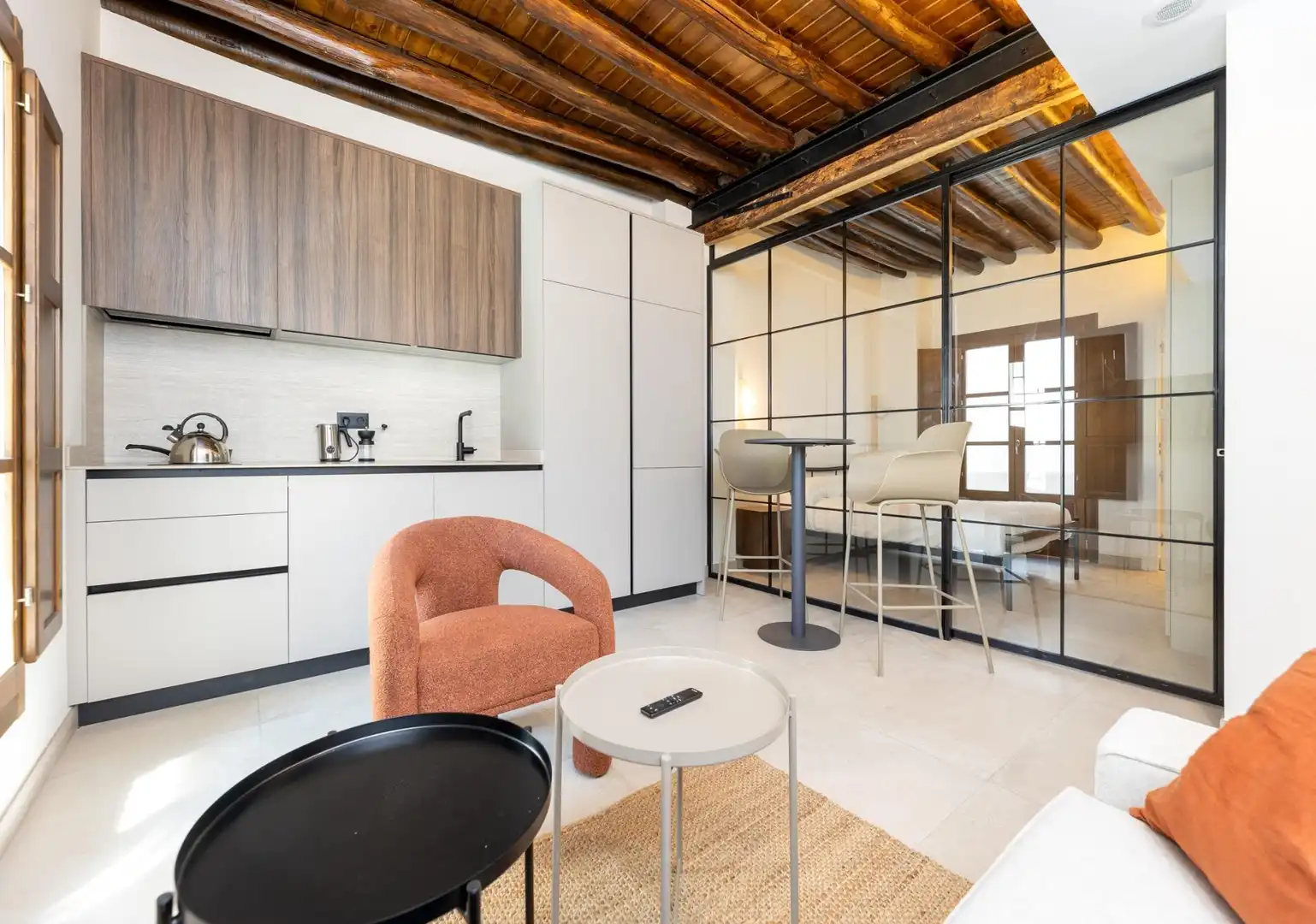 Living room of Apartments for rent in Granada  with Air Conditioner, Heating and Furnished