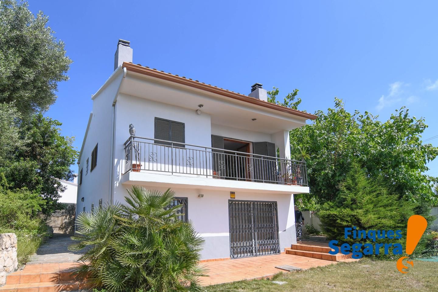 Vista exterior de Casa o xalet en venda en Bellvei amb Jardí privat, Terrassa i Traster