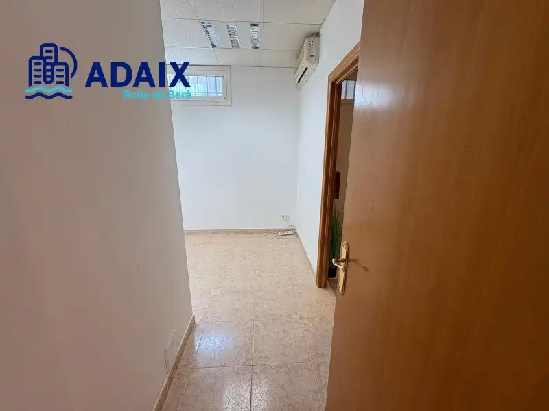 Commercial properties for rent in Roda de Berà  with Air Conditioner