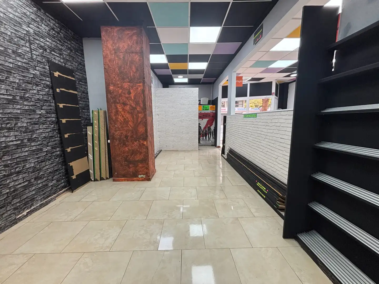 Local comercial en venda a Avinguda de Chatellerault, imagen 16