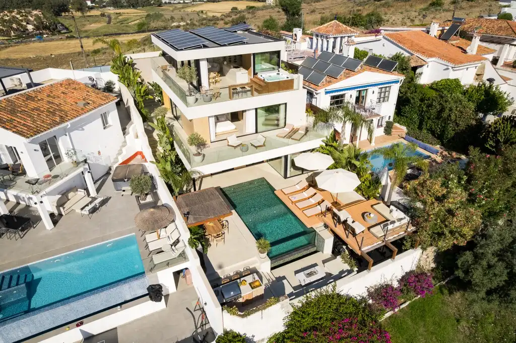 Chalet con piscina en venta en Nueva Andalucía, imagen 7