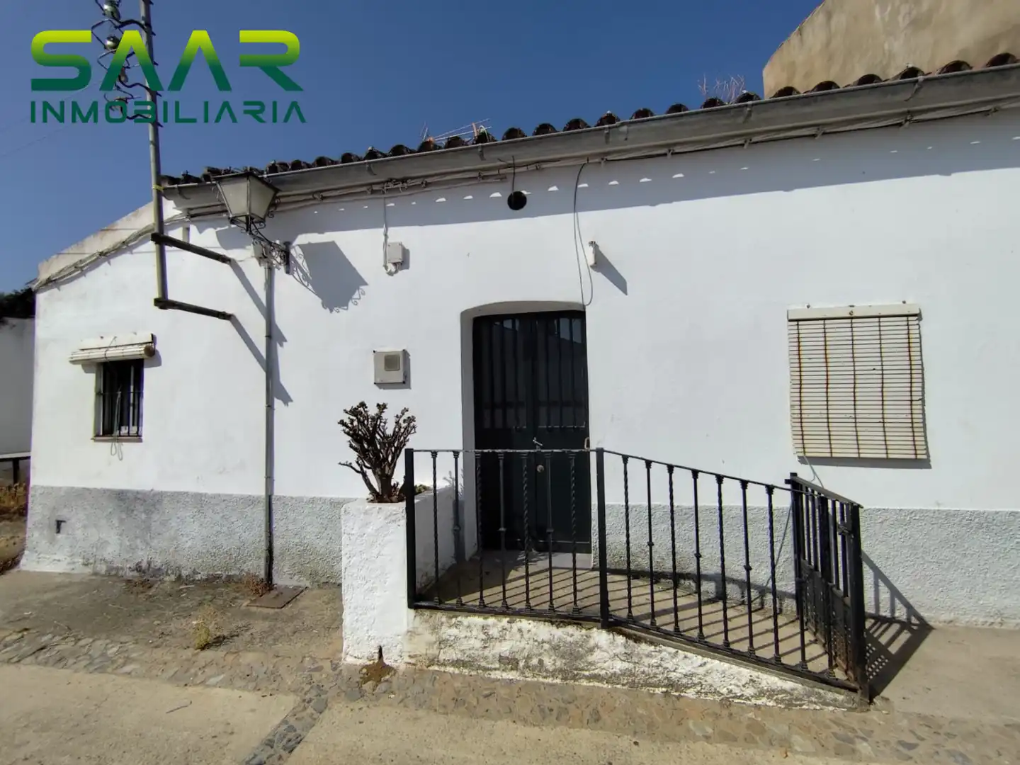 House for sale in El Castillo de las Guardas