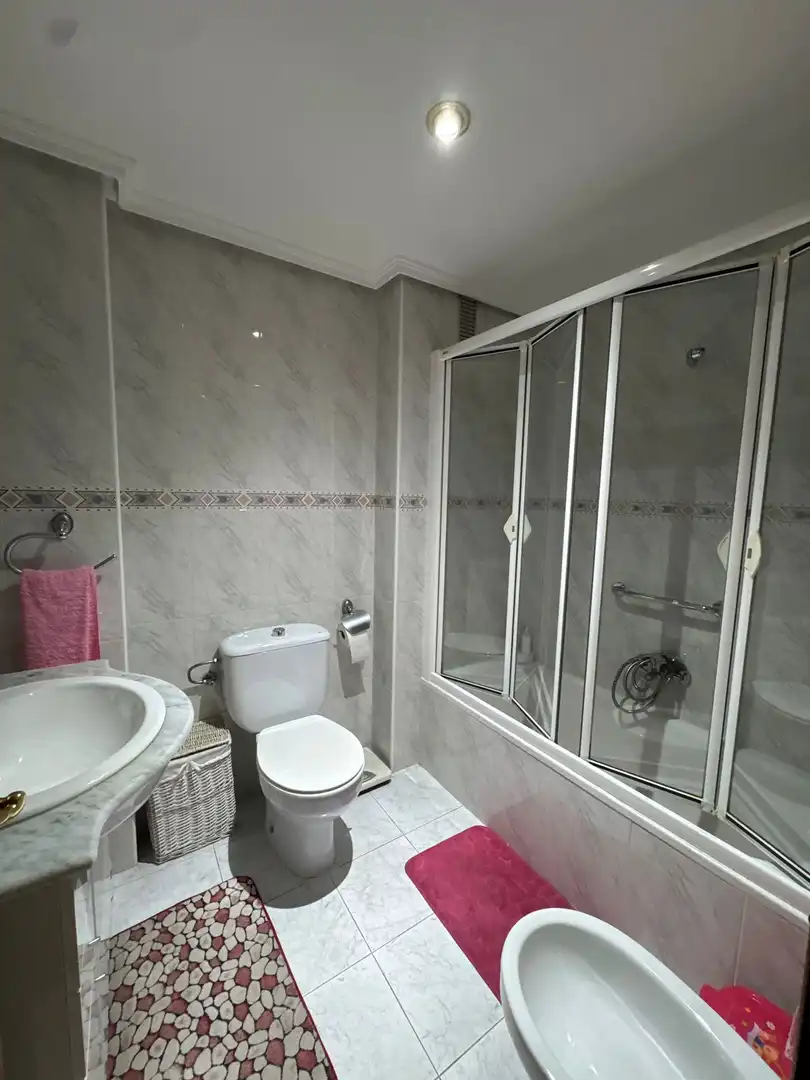 Baño de Piso en venta en Benavente con Calefacción y Amueblado