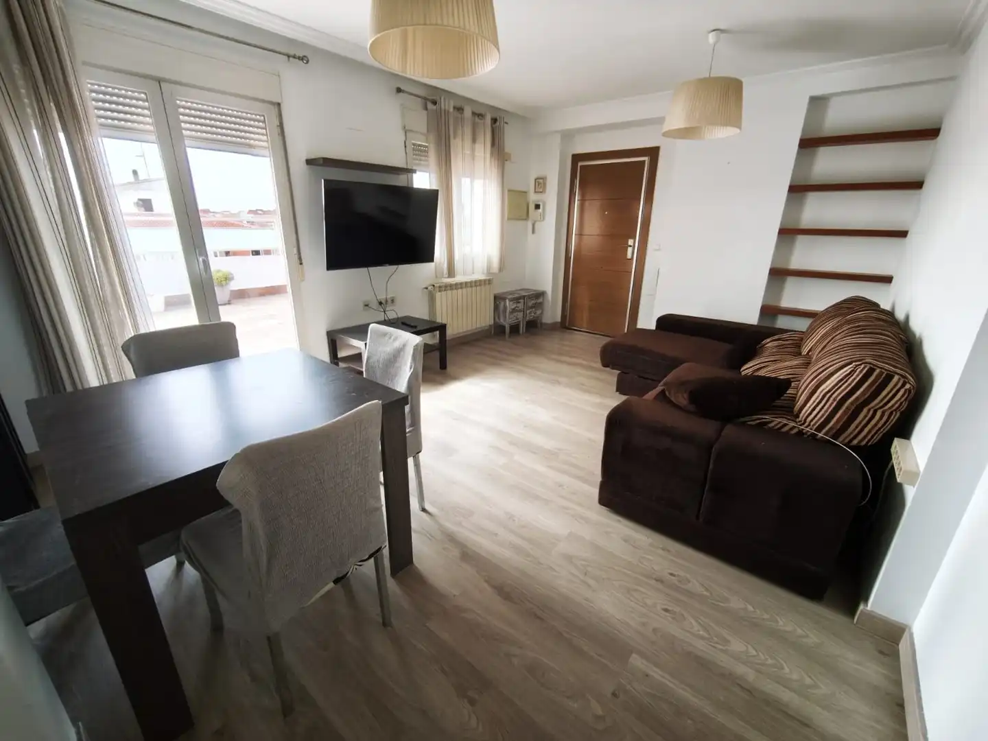 Sala de estar de Ático en venta en Albacete con Aire acondicionado, Calefacción y Parquet
