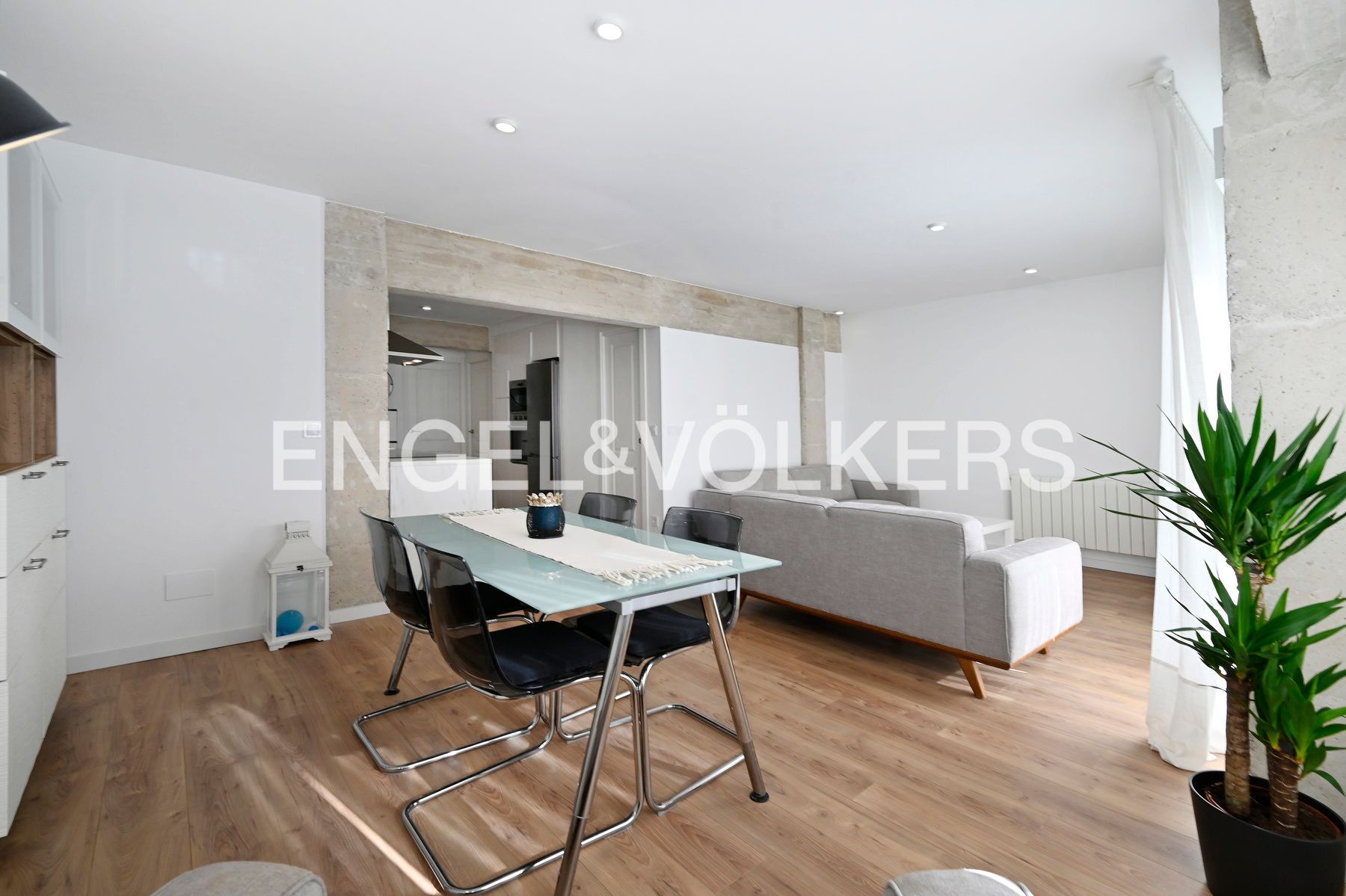 Sala de estar de Piso de alquiler en Santander con Calefacción y Amueblado