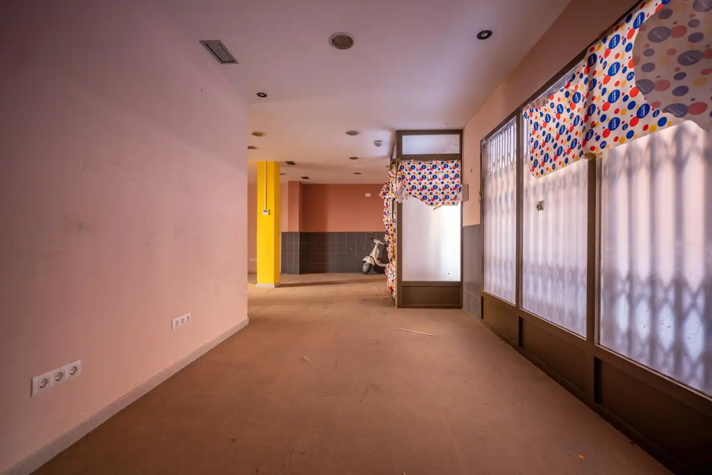 Local en venta en Ávila
