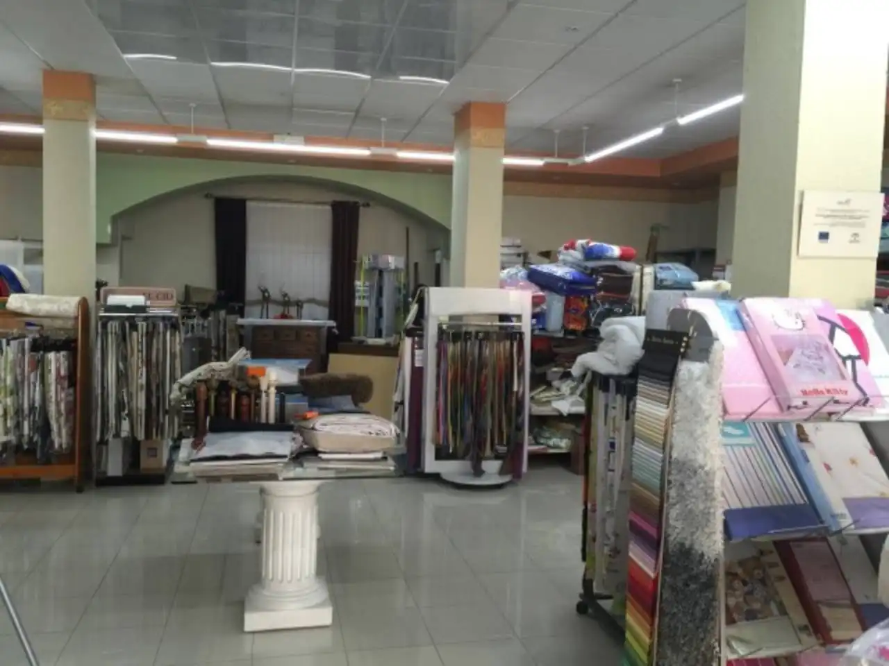 Local comercial en venda a Baena, imagen 2