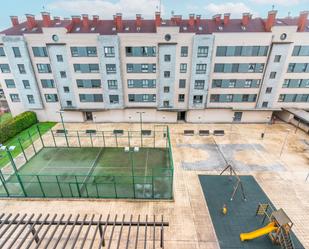 Vista exterior de Apartament en venda en Gijón  amb Calefacció, Jardí privat i Traster