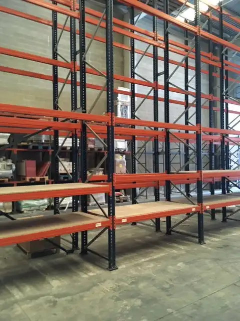 Nave industrial in affitto a Domeny, imagen 5