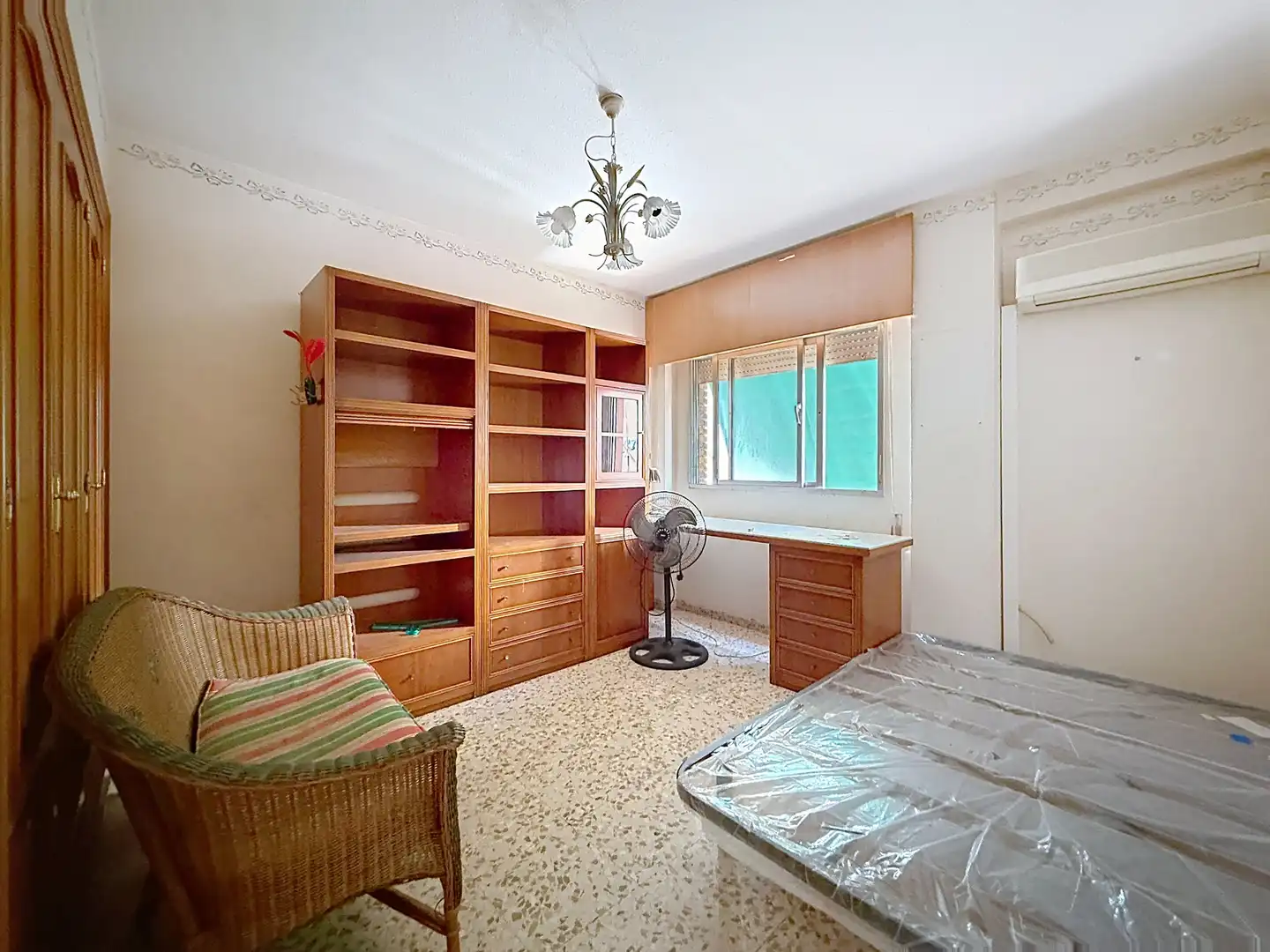 Habitación de Piso en venta en Málaga con Aire acondicionado, Terraza y Amueblado