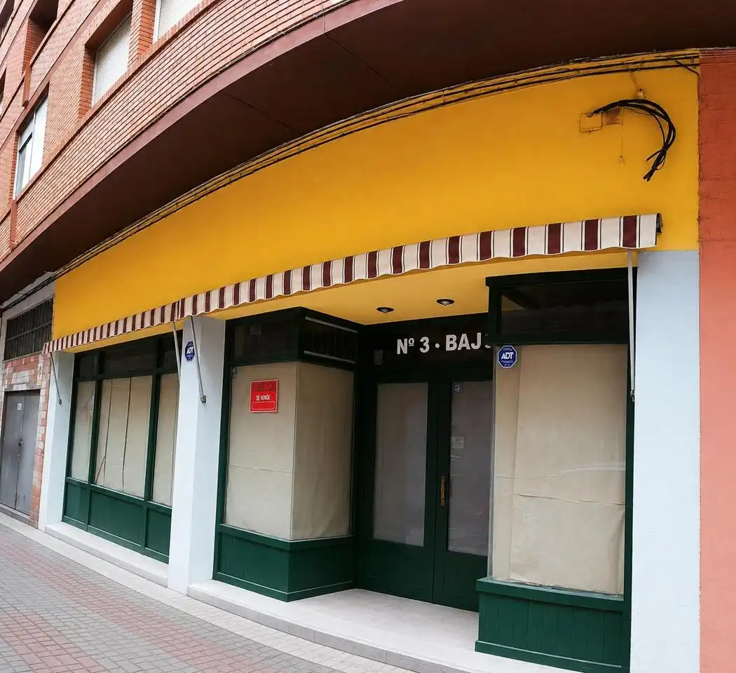 Local comercial en venda a Blas Y Ubide