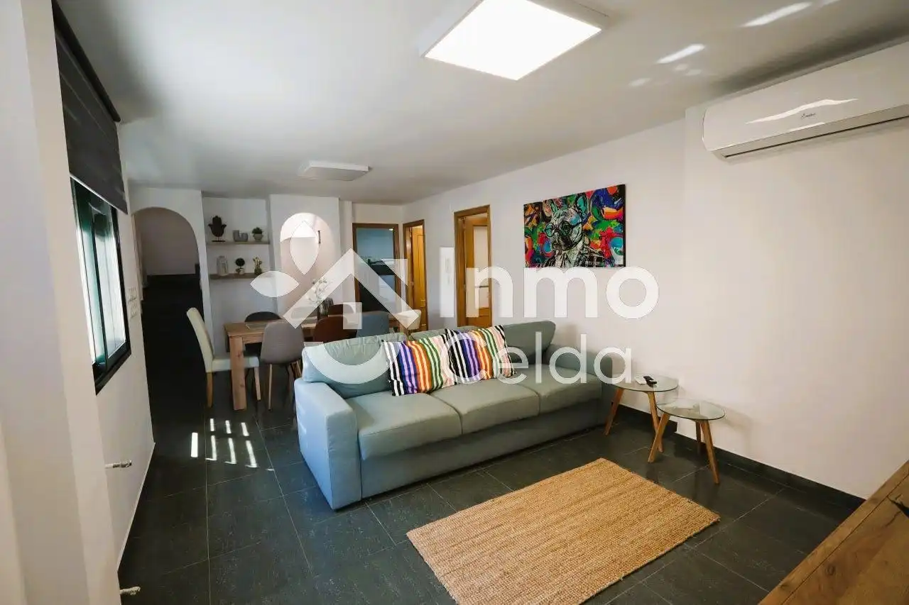 Sala de estar de Casa adosada en venta en Chiva con Aire acondicionado, Calefacción y Terraza