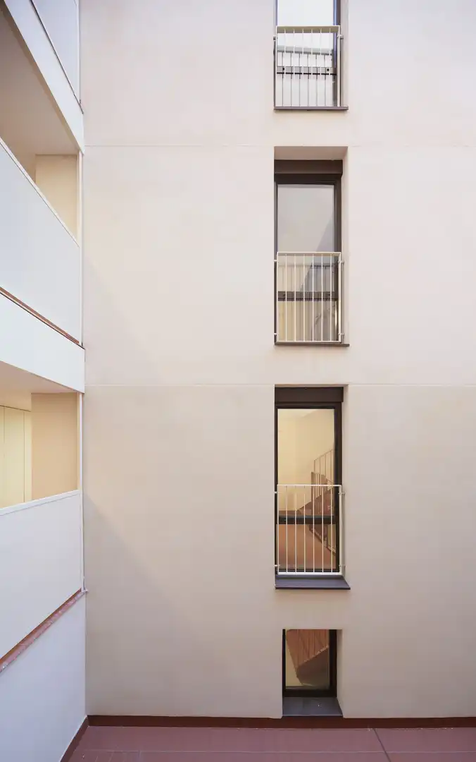 Vista exterior de Piso en venta en Santa Coloma de Gramenet con Aire acondicionado, Calefacción y Terraza