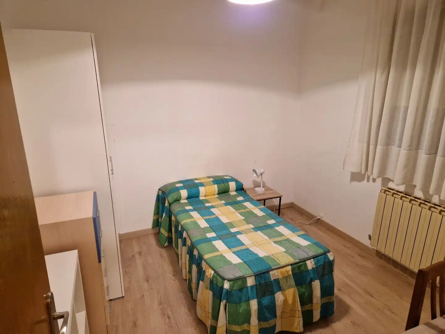 Schlafzimmer von Wohnung zur Miete in  Logroño mit Heizung, Parkett und Abstellraum