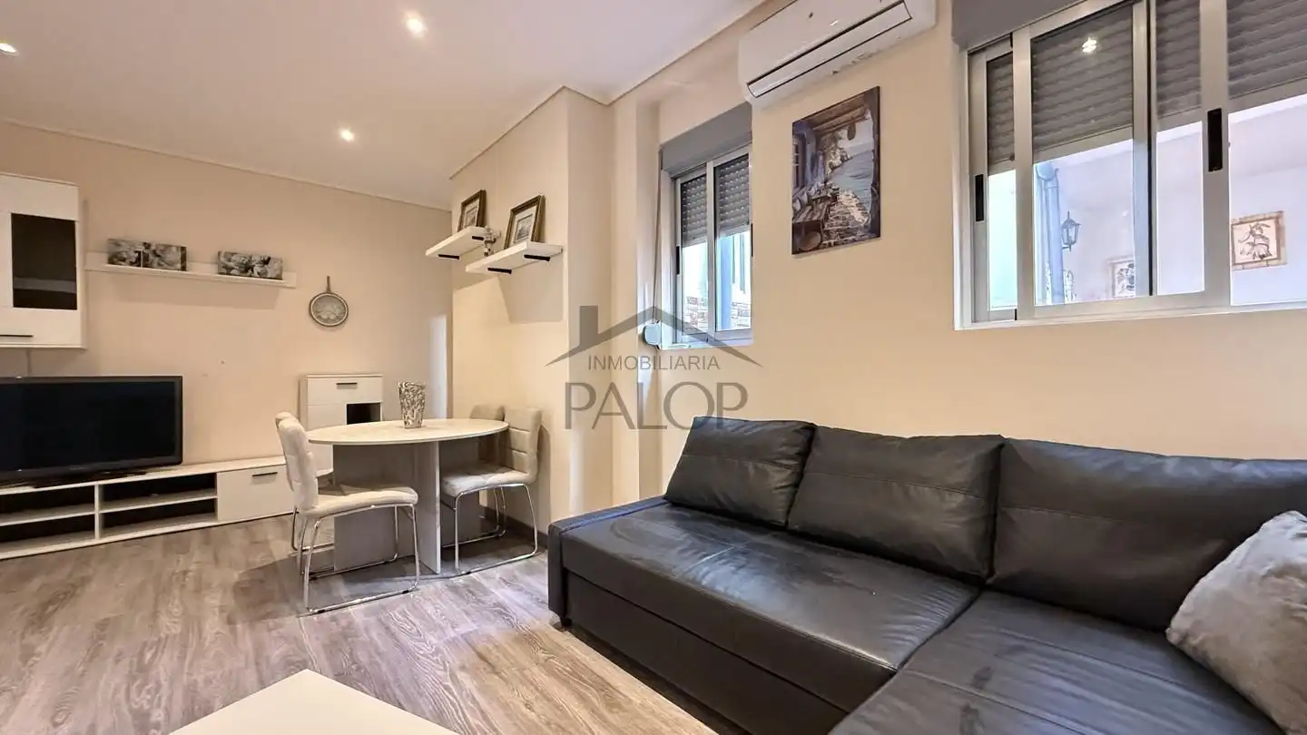 Sala d'estar de Planta baixa en venda en Carcaixent amb Aire condicionat i Terrassa